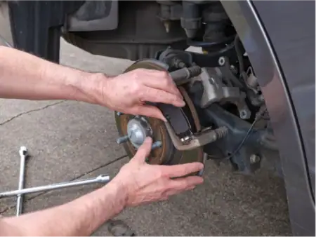 how to correctly install your brake pads & shoes